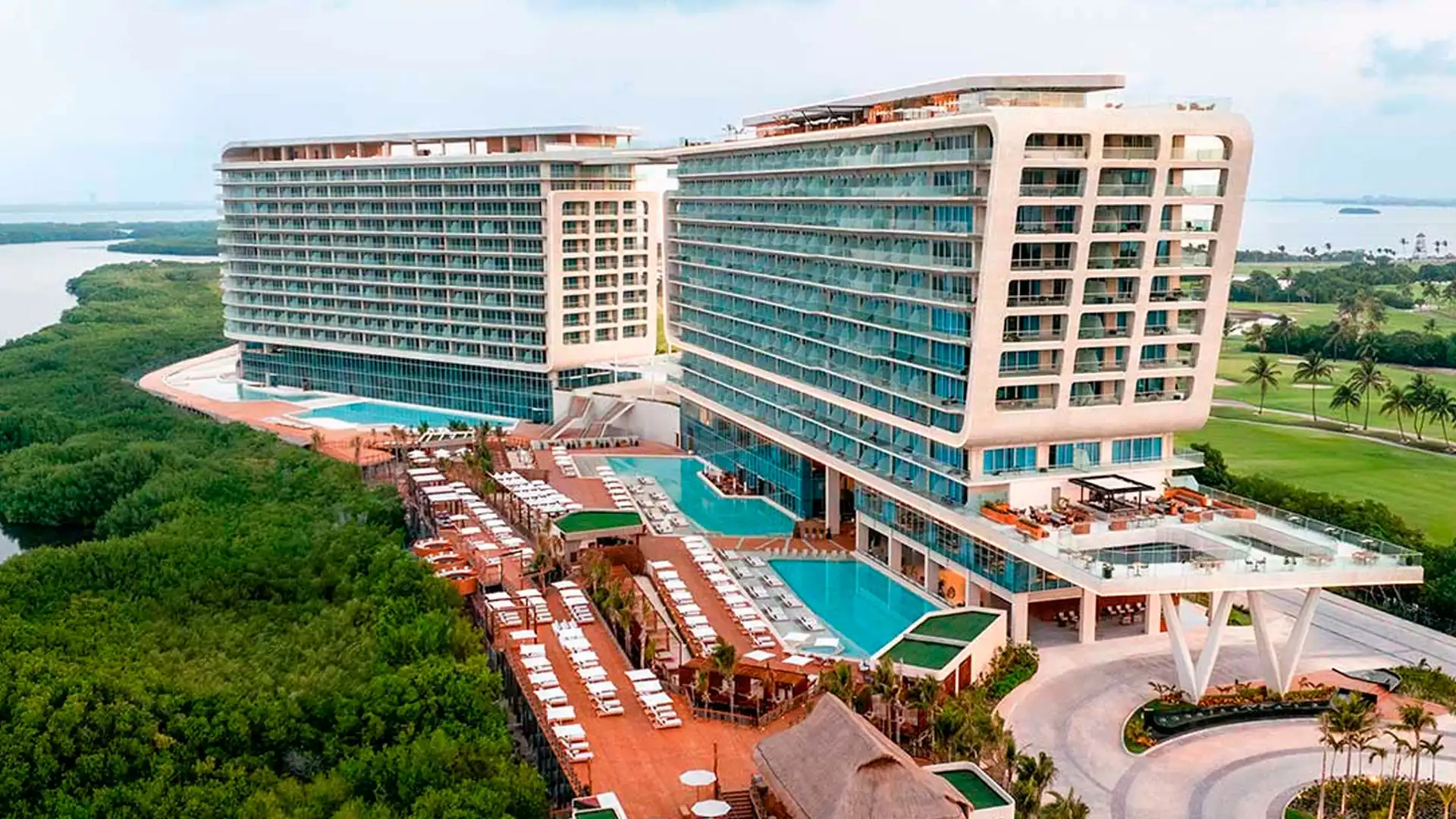 Hyatt Vivid Grand Island