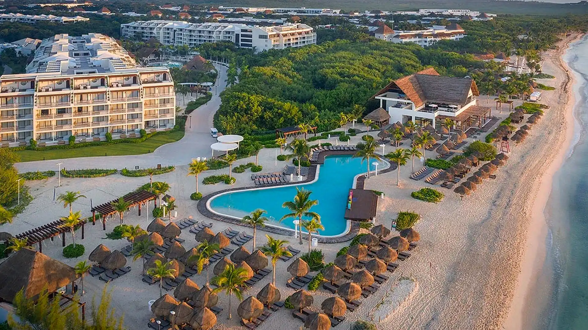 Ocean Riviera Paradise