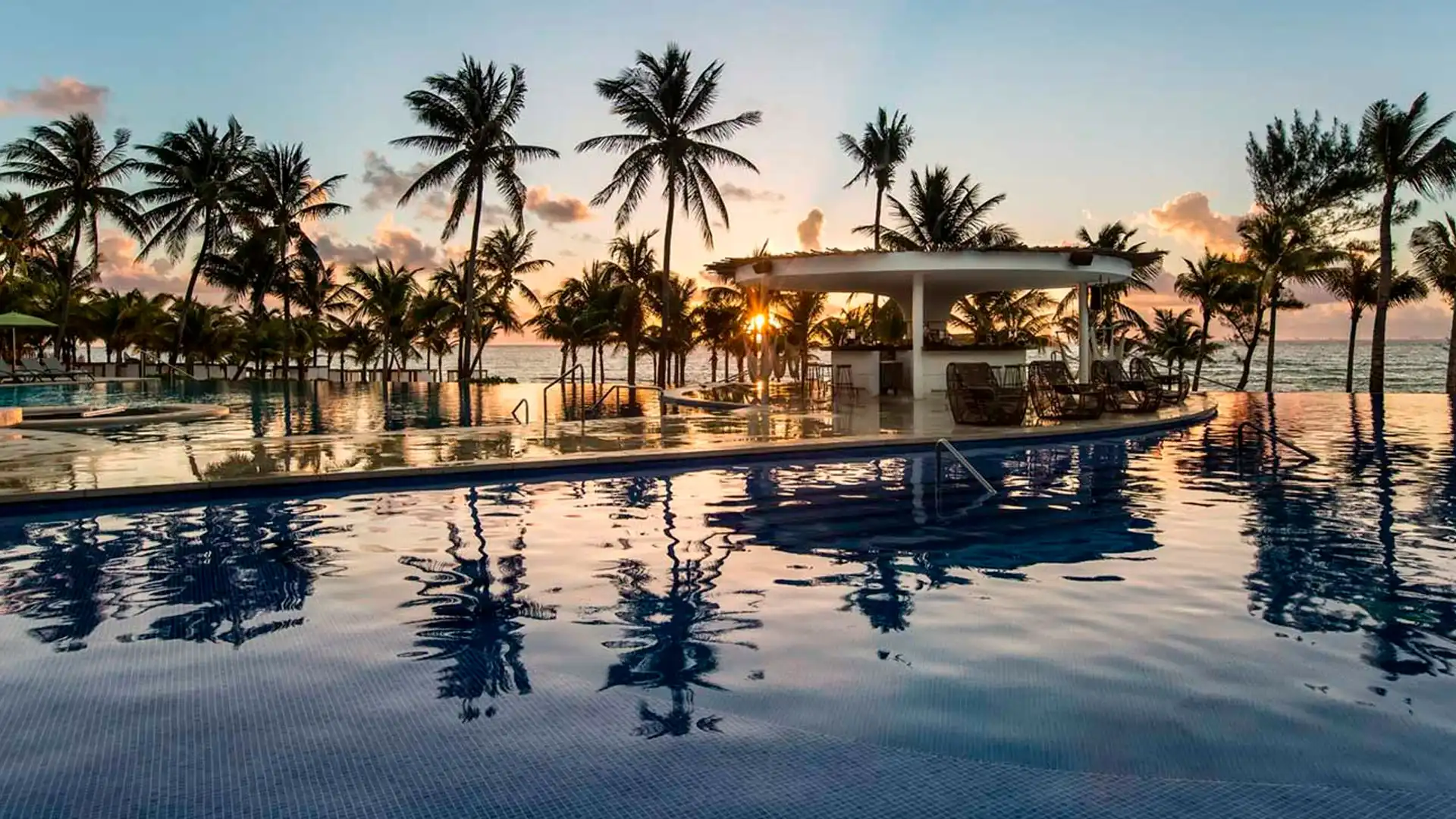 Explore Cancun