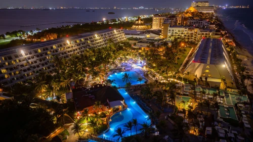 Grand Oasis Cancun Vacation Package