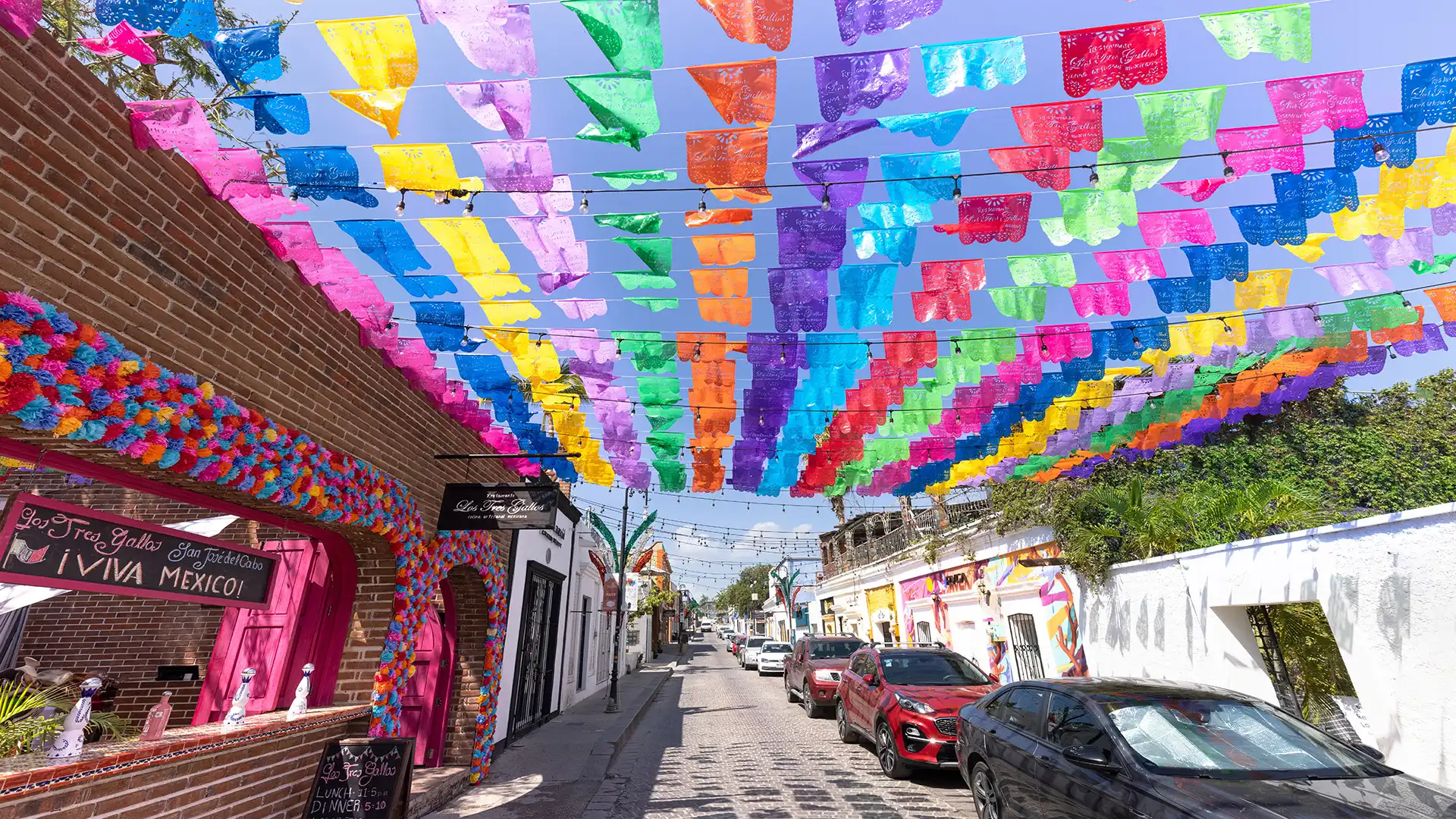 Servicio Abierto En Suburban En Los Cabos
