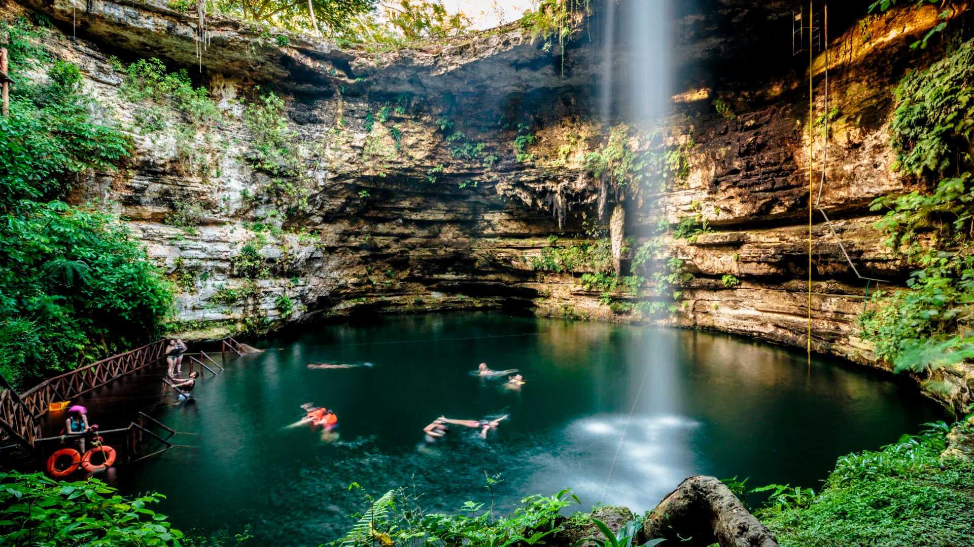 CENOTE SAAMAL QUINTANA ROO MEXICO