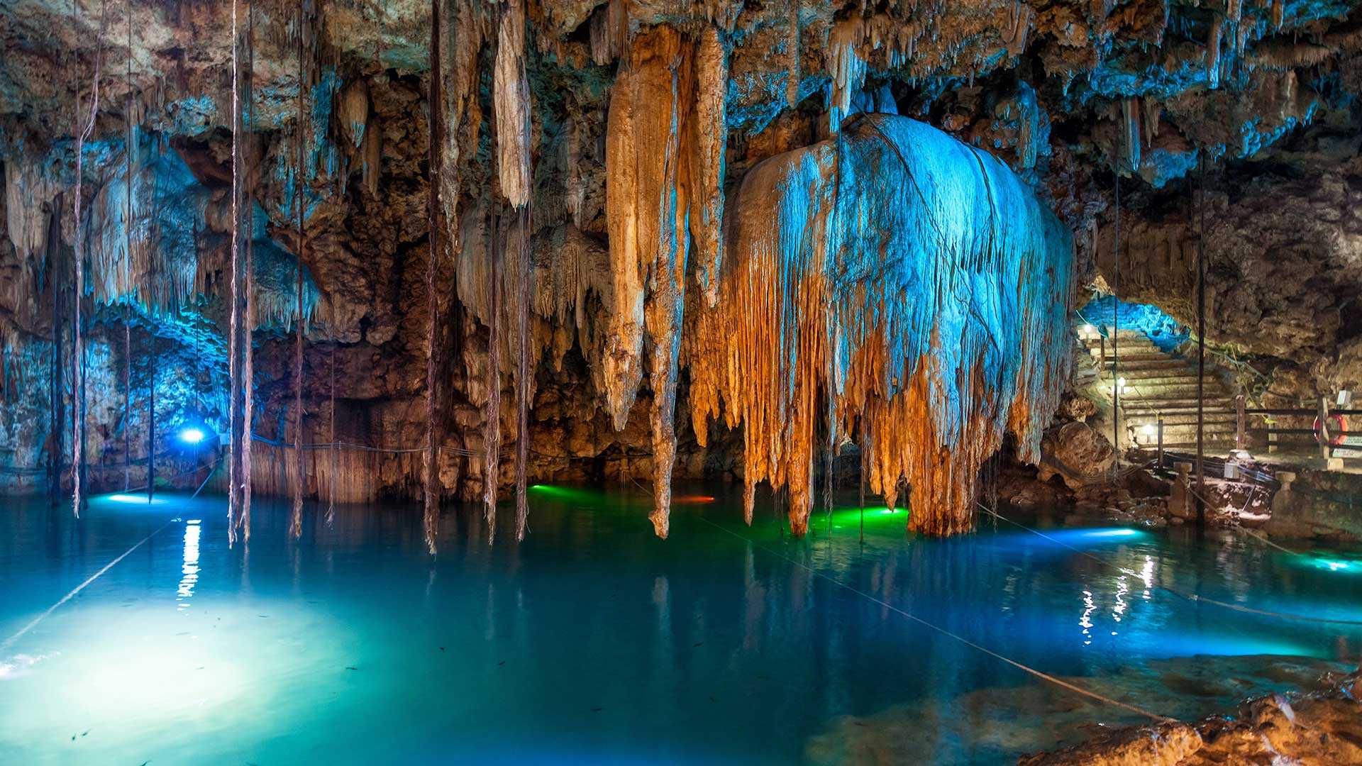 Cavern cenote