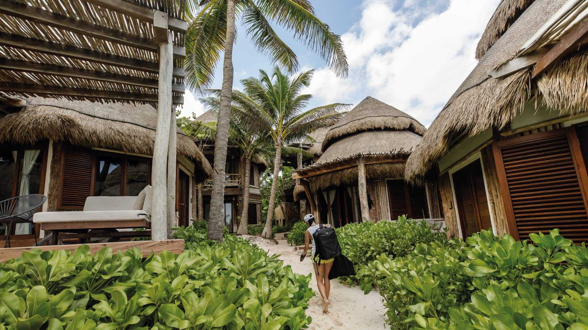 Ecocabins in the beach